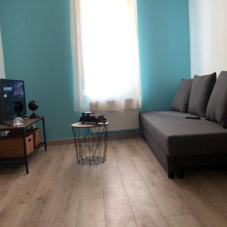 Superbe Appartement Meuble Refait A Neuf Tricastin Pierrelatte Exterior foto