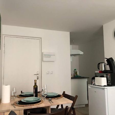 Superbe Appartement Meuble Refait A Neuf Tricastin Pierrelatte Exterior foto